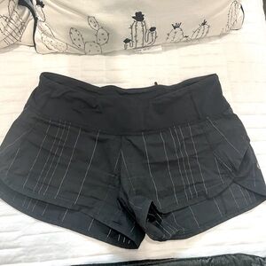 Lululemon speed up short , 4, reflective pin stripe